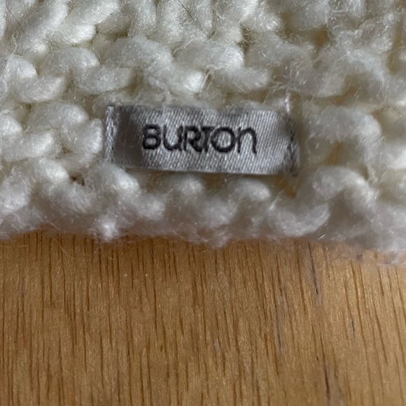 Relaxed Knit Beanie - Picture 9 of 9